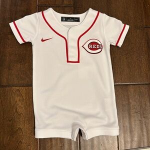 Cincinnati Red’s 12M Jersey